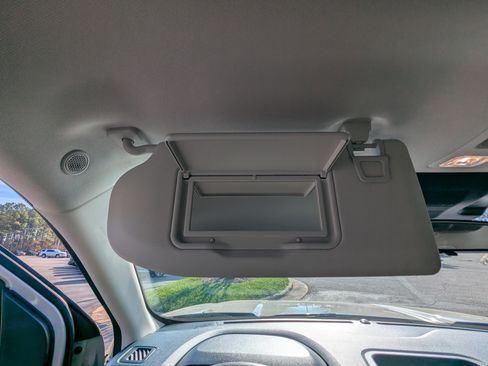 Used 2025 Ford Maverick XL image 24