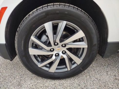 Used 2024 Chevrolet Equinox LT FWD image 30