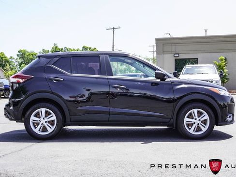 Used 2021 Nissan Kicks S FWD image 12