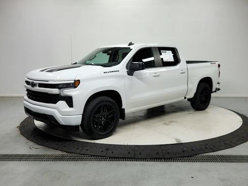 Used 2023 Chevrolet Silverado 1500 RST w/ Rally Edition AWD/4WD image 4