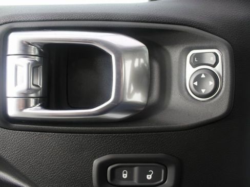 New 2026 Jeep Gladiator Sport image 14