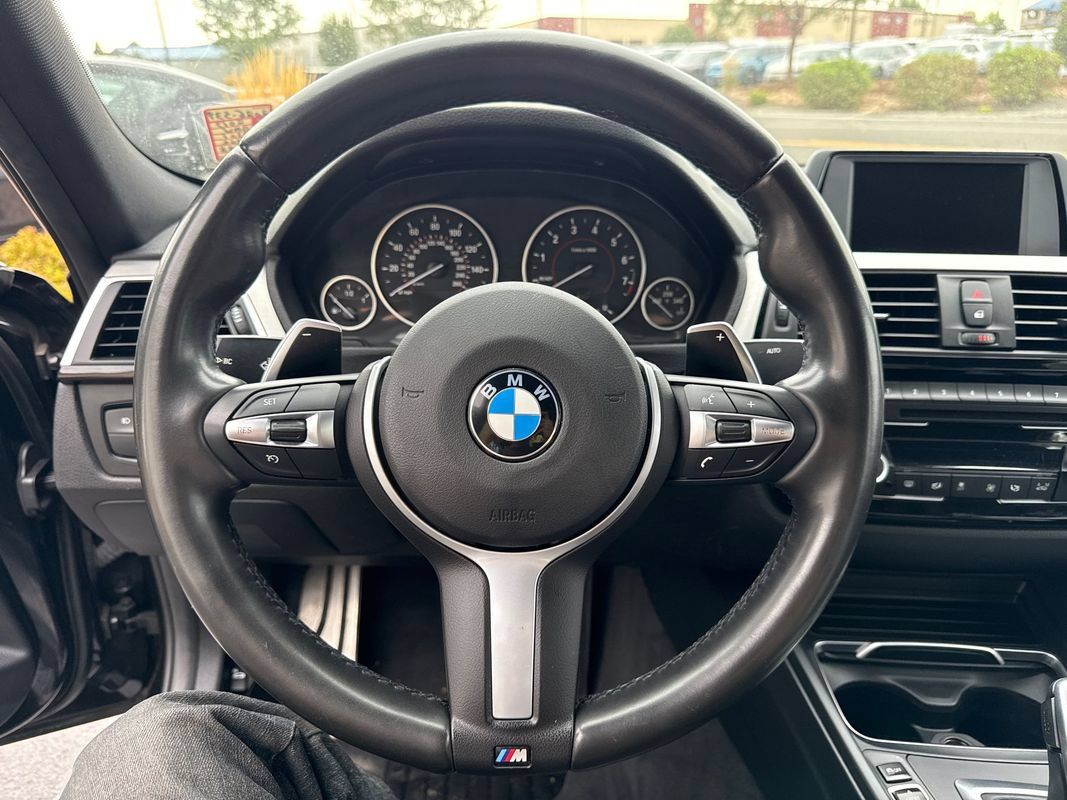 Used 2017 BMW 330i Sedan RWD image 67