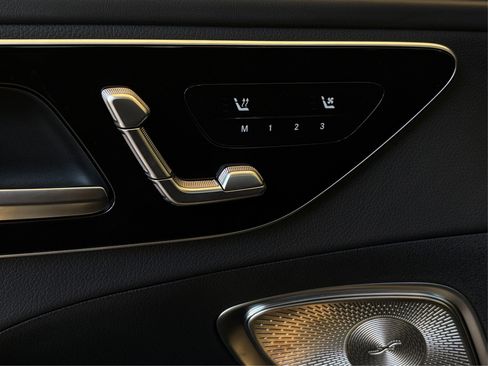 Used 2024 Mercedes-Benz C 300 Sedan image 31