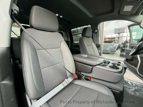 Used 2024 GMC Sierra 2500 SLE w/ SLE Value Package; image 21