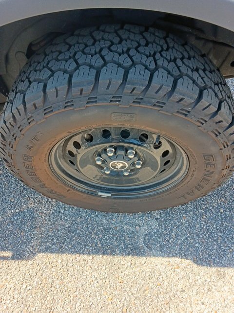Used 2023 Ford Bronco Black Diamond AWD/4WD image 8