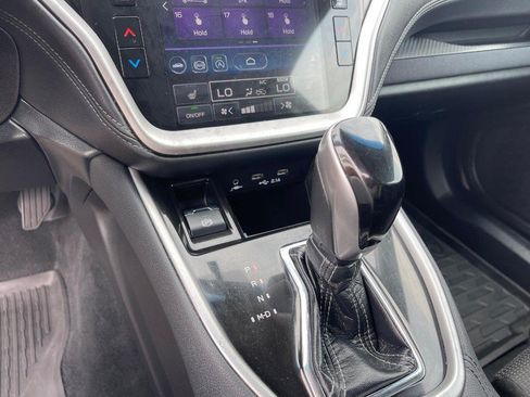 Used 2020 Subaru Outback Premium AWD/4WD image 33