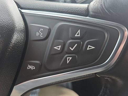 Used 2019 Chevrolet Equinox LT AWD/4WD image 22
