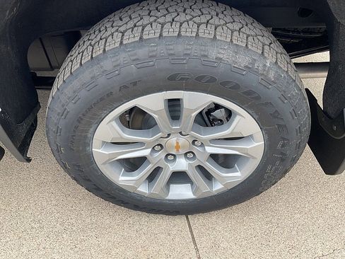 New 2026 Chevrolet Silverado 1500 LTZ w/ LTZ Premium Package image 13