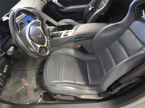 Used 2015 Chevrolet Corvette Z06 w/ 2LZ Preferred Equipment Group image 13