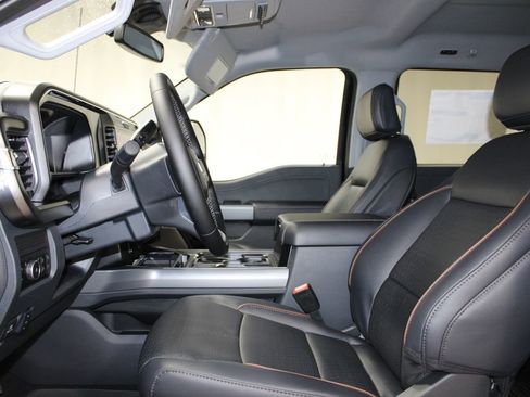 New 2026 Ford F250 Lariat w/ Black Appearance Package image 18