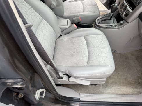 Used 2004 Saturn Vue 2WD V6 image 21