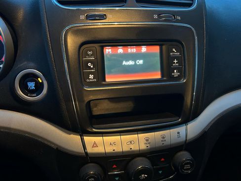 Used 2014 Dodge Journey SXT w/ Flexible Seating Group image 23