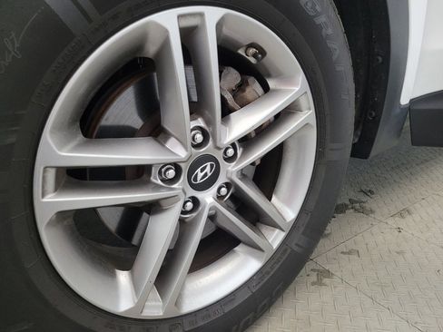 Used 2018 Hyundai Santa Fe Sport image 31