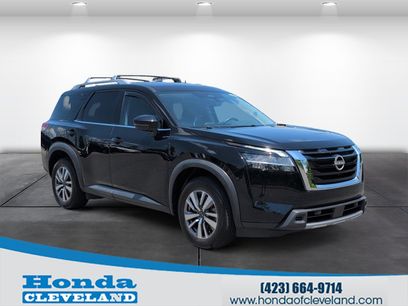 Used 2023 Nissan Pathfinder SL