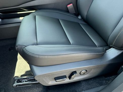 Used 2025 Nissan Murano SV image 15