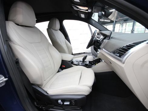 Used 2021 BMW X4 xDrive30i w/ Executive Package AWD/4WD image 33