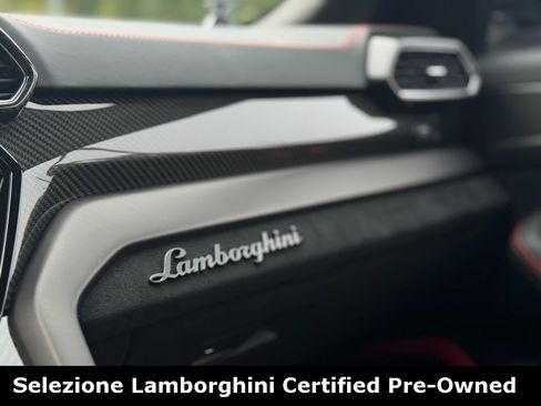 Used 2024 Lamborghini Urus Performante image 19