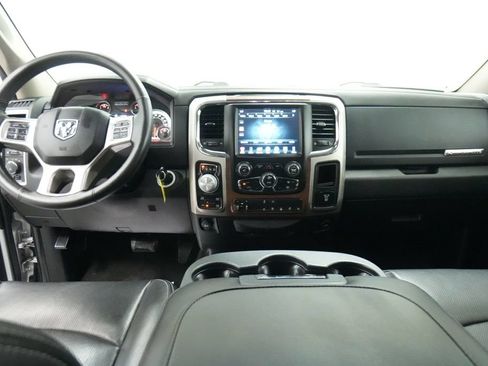 Used 2017 RAM 1500 Laramie AWD/4WD image 30
