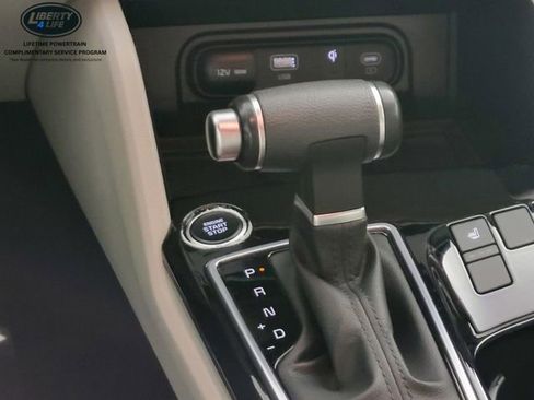 Used 2024 Kia Sportage EX image 26