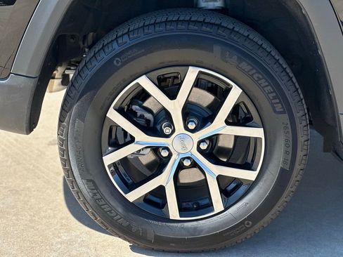 New 2025 Jeep Grand Cherokee Limited w/ Trailer Tow Package image 33