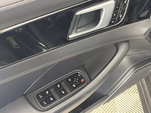 Used 2018 Porsche Panamera 4S image 24