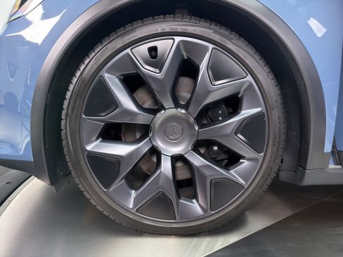Used 2026 Tesla Model X AWD/4WD image 4