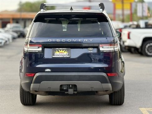 Used 2018 Land Rover Discovery SE AWD/4WD image 6