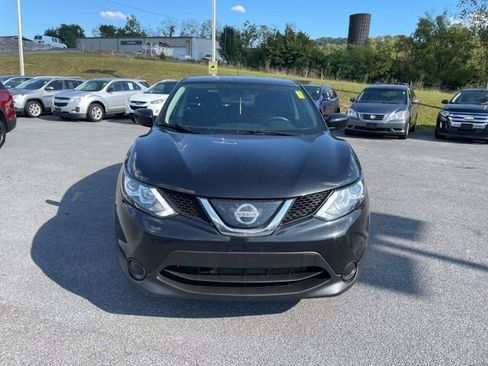 Used 2019 Nissan Rogue Sport S image 3
