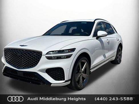 Used 2023 Genesis GV70 3.5T Sport w/ Sport Prestige Package AWD/4WD image 4