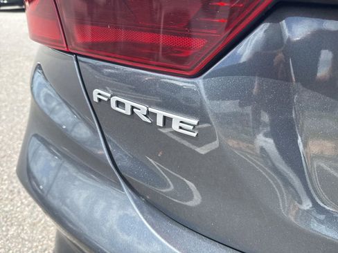 Used 2024 Kia Forte LXS image 12