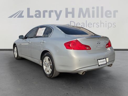 Used 2013 INFINITI G37 x Sedan w/ Premium Pkg AWD/4WD image 3