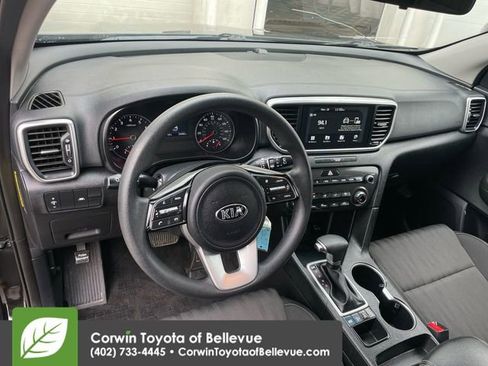 Used 2020 Kia Sportage LX image 11