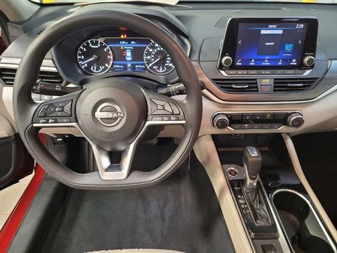 Used 2023 Nissan Altima 2.5 SV image 22