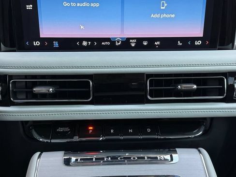 Used 2025 Lincoln Aviator Reserve w/ Equipment Group 201A AWD/4WD image 4