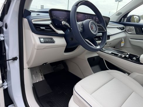 New 2026 Buick Enclave Avenir w/ Super Cruise Package FWD image 13
