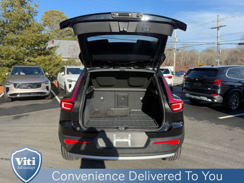 Certified 2025 Volvo XC40 B5 Core w/ Protection Package Premier image 23