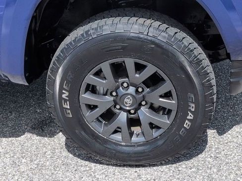 Certified 2023 Toyota Tacoma SR5 RWD image 11
