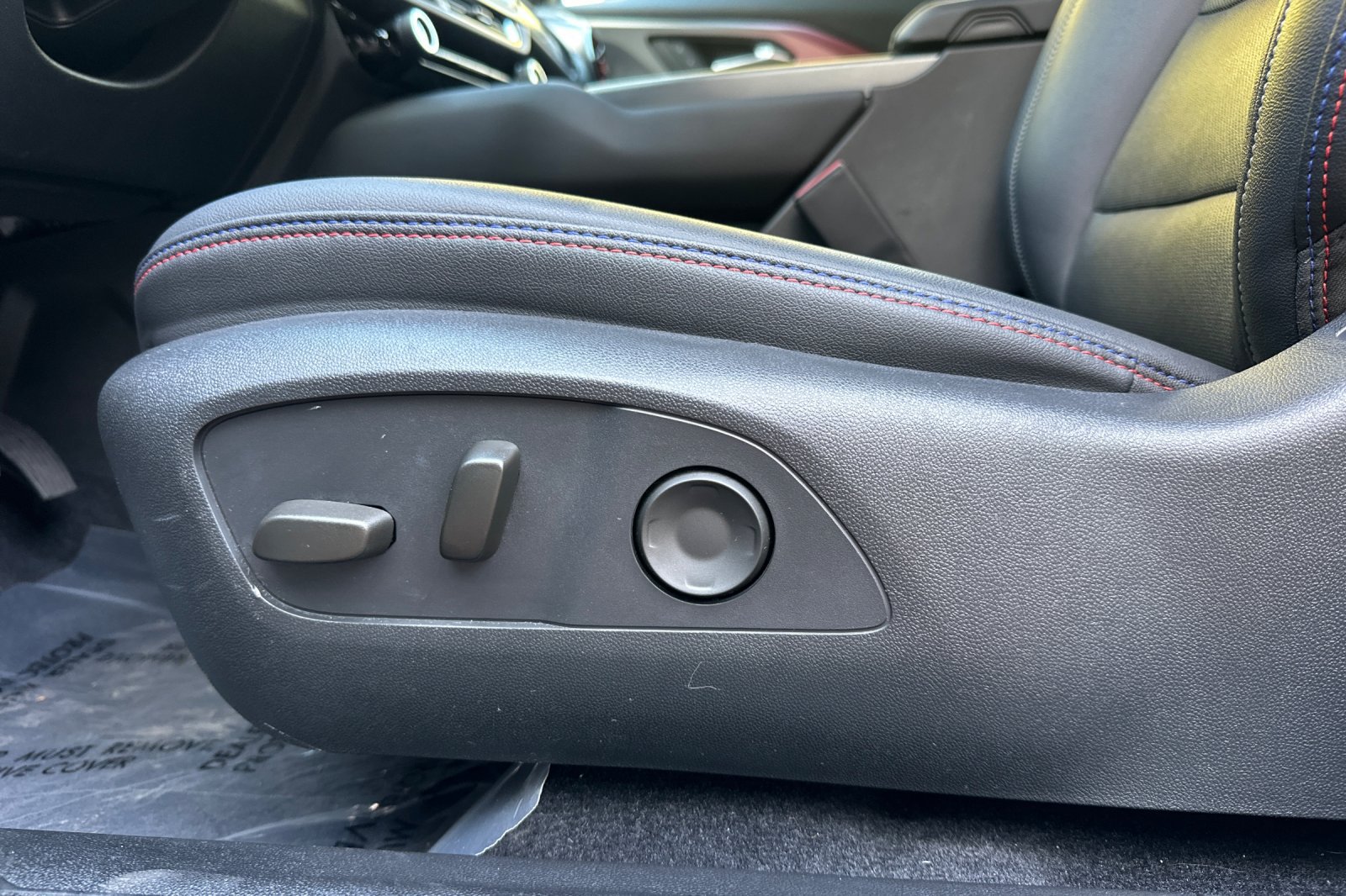 Used 2024 Chevrolet Equinox EV RS AWD/4WD image 13