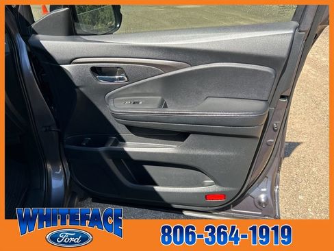 Used 2018 Honda Ridgeline RTL-T image 39