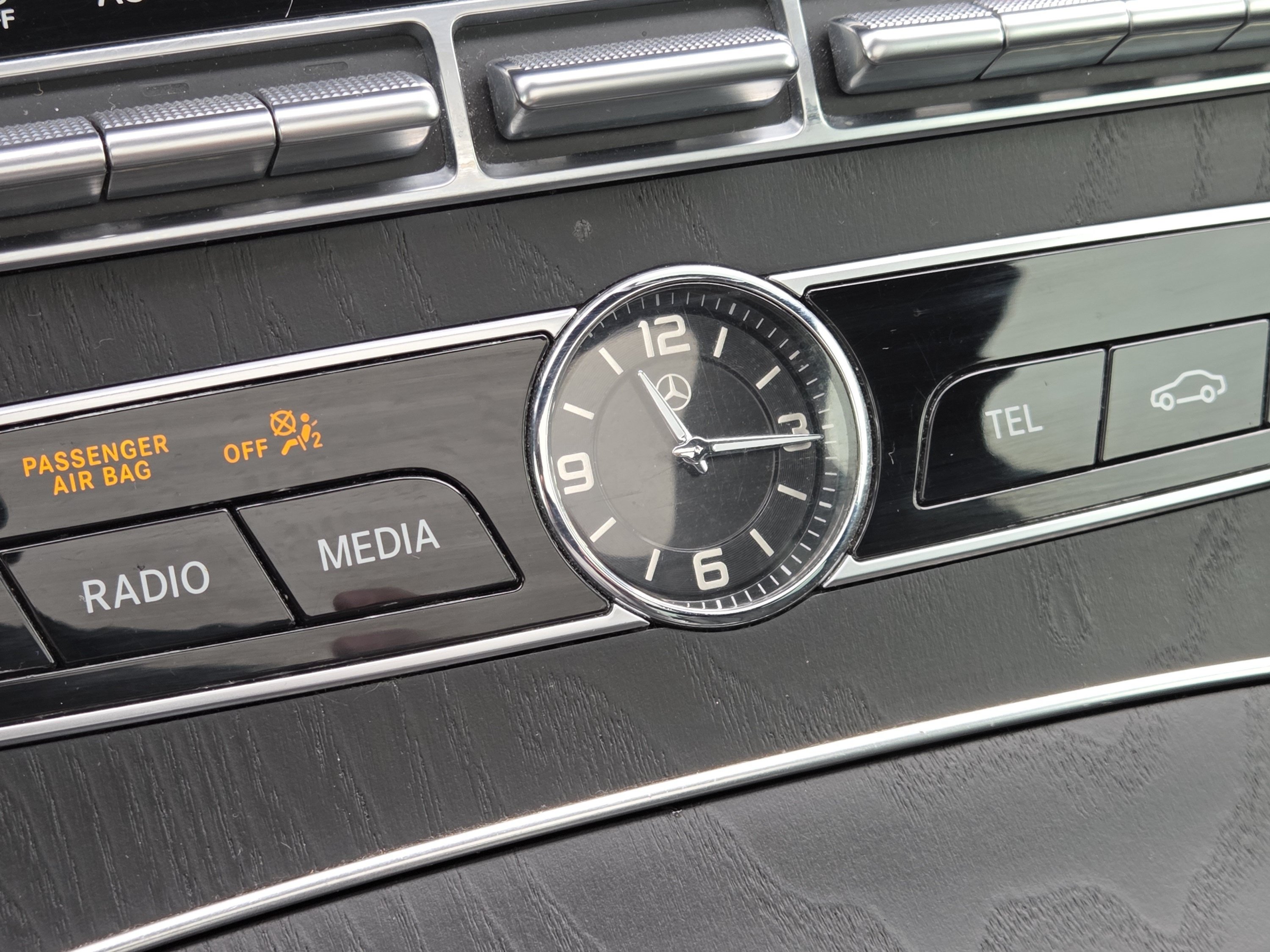 Used 2019 Mercedes-Benz E 300 4MATIC image 17