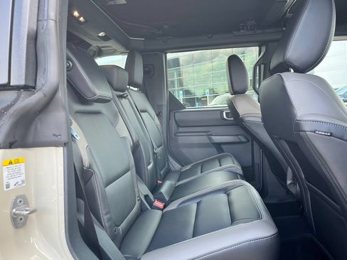 New 2026 Ford Bronco Outer Banks AWD/4WD image 8