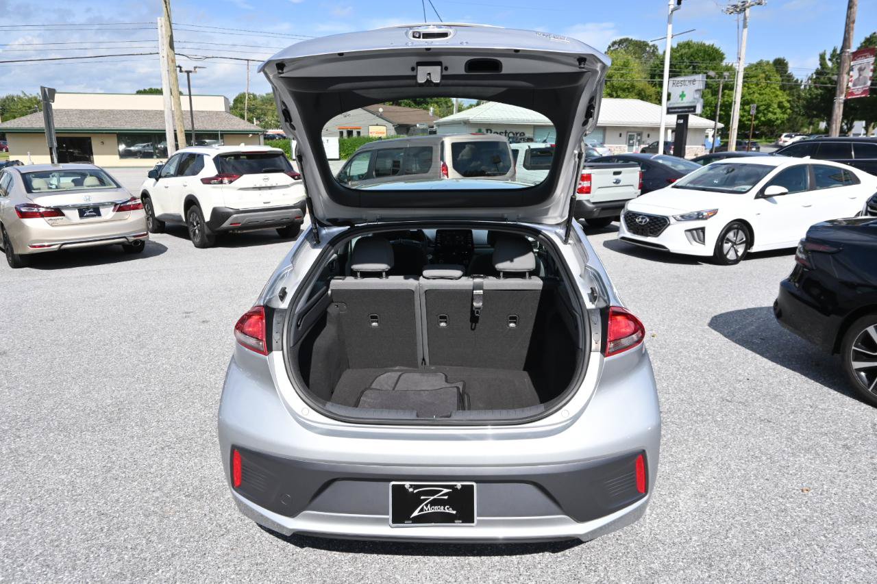 Used 2020 Hyundai Ioniq Blue FWD image 18