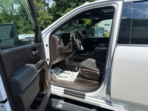 Used 2022 GMC Sierra 2500 Denali AWD/4WD image 10
