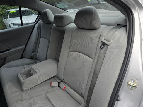 Used 2015 Honda Accord LX image 17