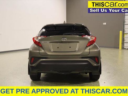 Used 2021 Toyota C-HR LE FWD image 7