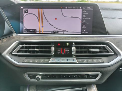 Used 2020 BMW X7 xDrive40i w/ Premium Package AWD/4WD image 4