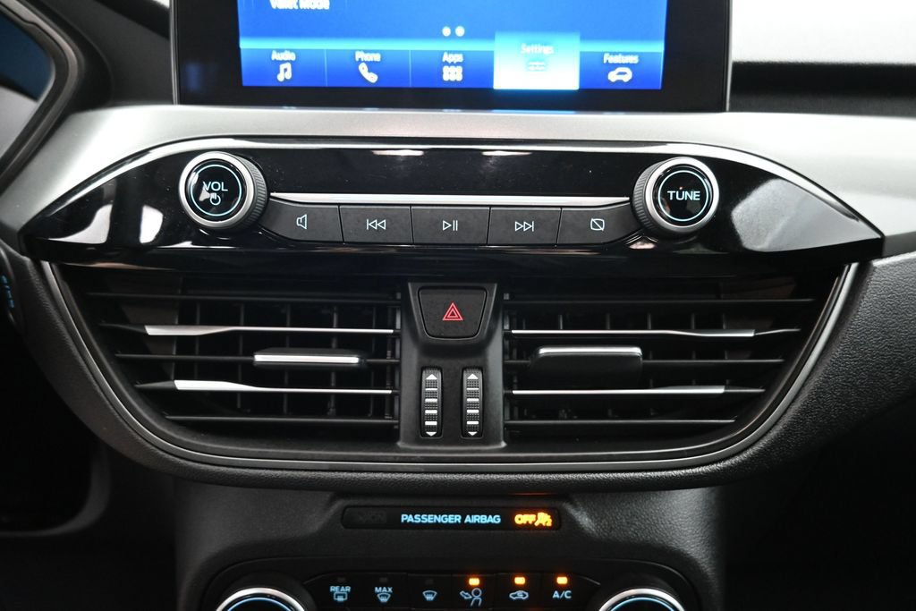 Used 2025 Ford Escape Active AWD/4WD image 20
