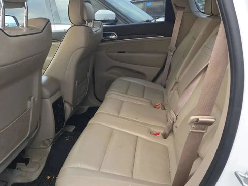 Used 2015 Jeep Grand Cherokee Overland AWD/4WD image 6
