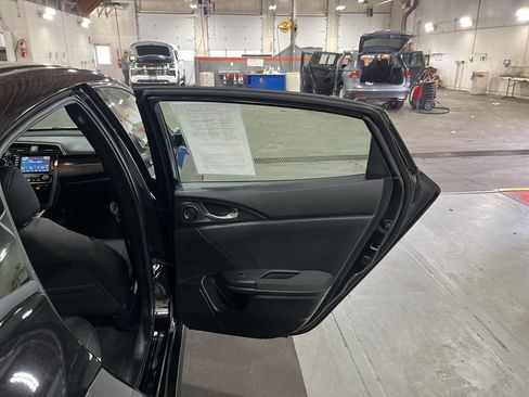 Used 2020 Honda Civic EX image 24