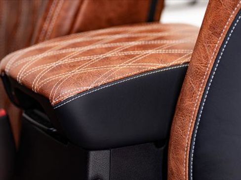 Used 2026 Jeep Gladiator Sport image 32